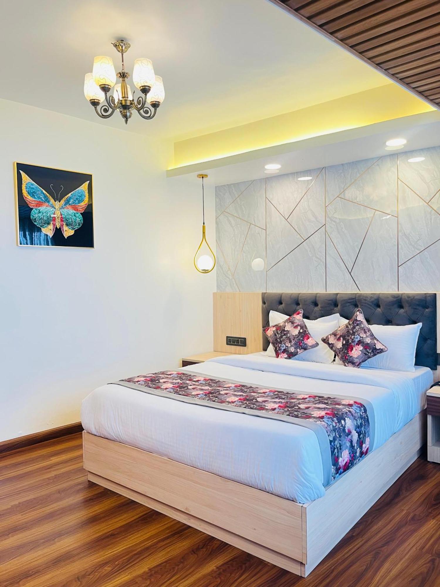 Luxury Stay At Hotel Broadway Boutique Mall Road Chowrasta Near Mahakal Temple Dárdžiling Exteriér fotografie