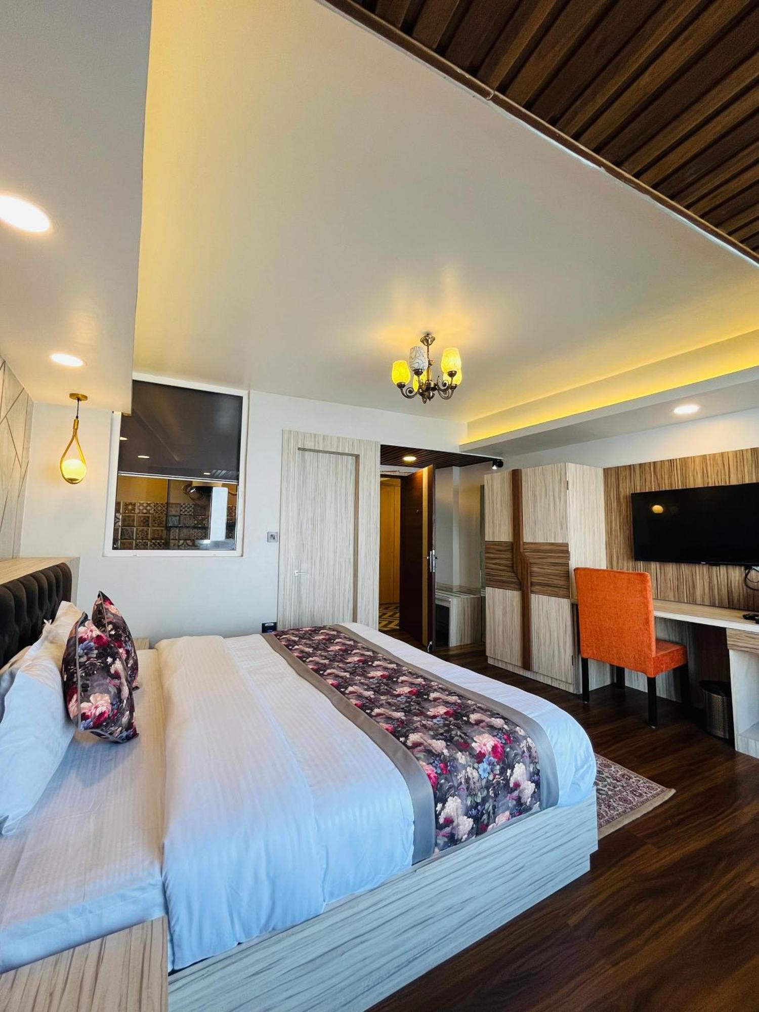 Luxury Stay At Hotel Broadway Boutique Mall Road Chowrasta Near Mahakal Temple Dárdžiling Exteriér fotografie