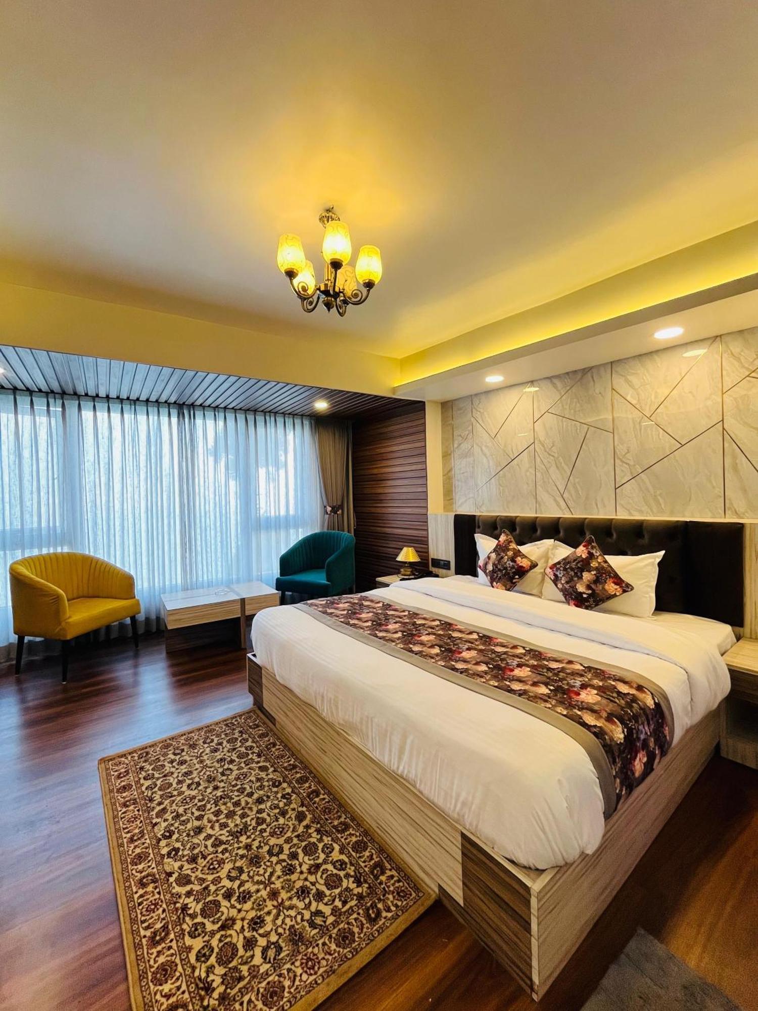 Luxury Stay At Hotel Broadway Boutique Mall Road Chowrasta Near Mahakal Temple Dárdžiling Exteriér fotografie