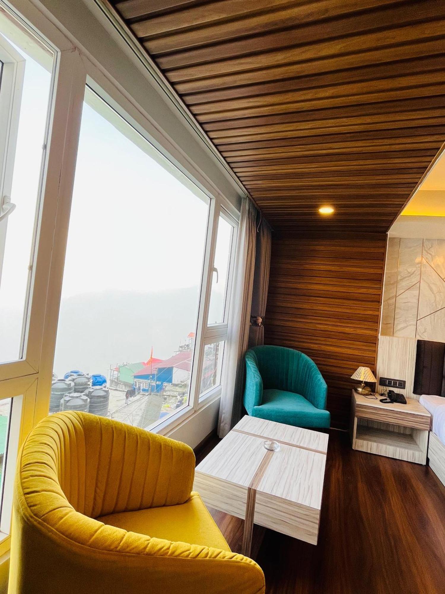Luxury Stay At Hotel Broadway Boutique Mall Road Chowrasta Near Mahakal Temple Dárdžiling Exteriér fotografie