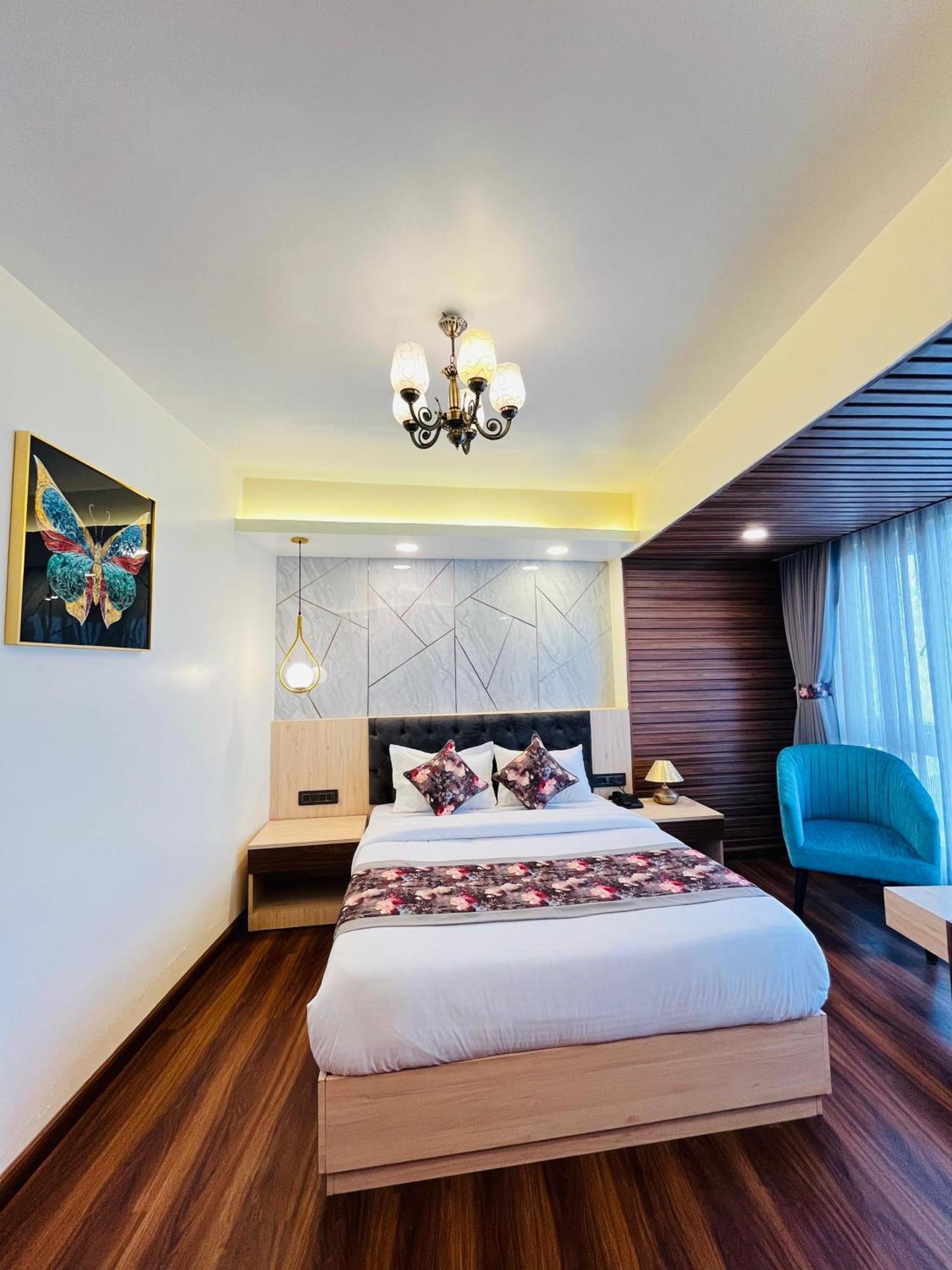 Luxury Stay At Hotel Broadway Boutique Mall Road Chowrasta Near Mahakal Temple Dárdžiling Exteriér fotografie