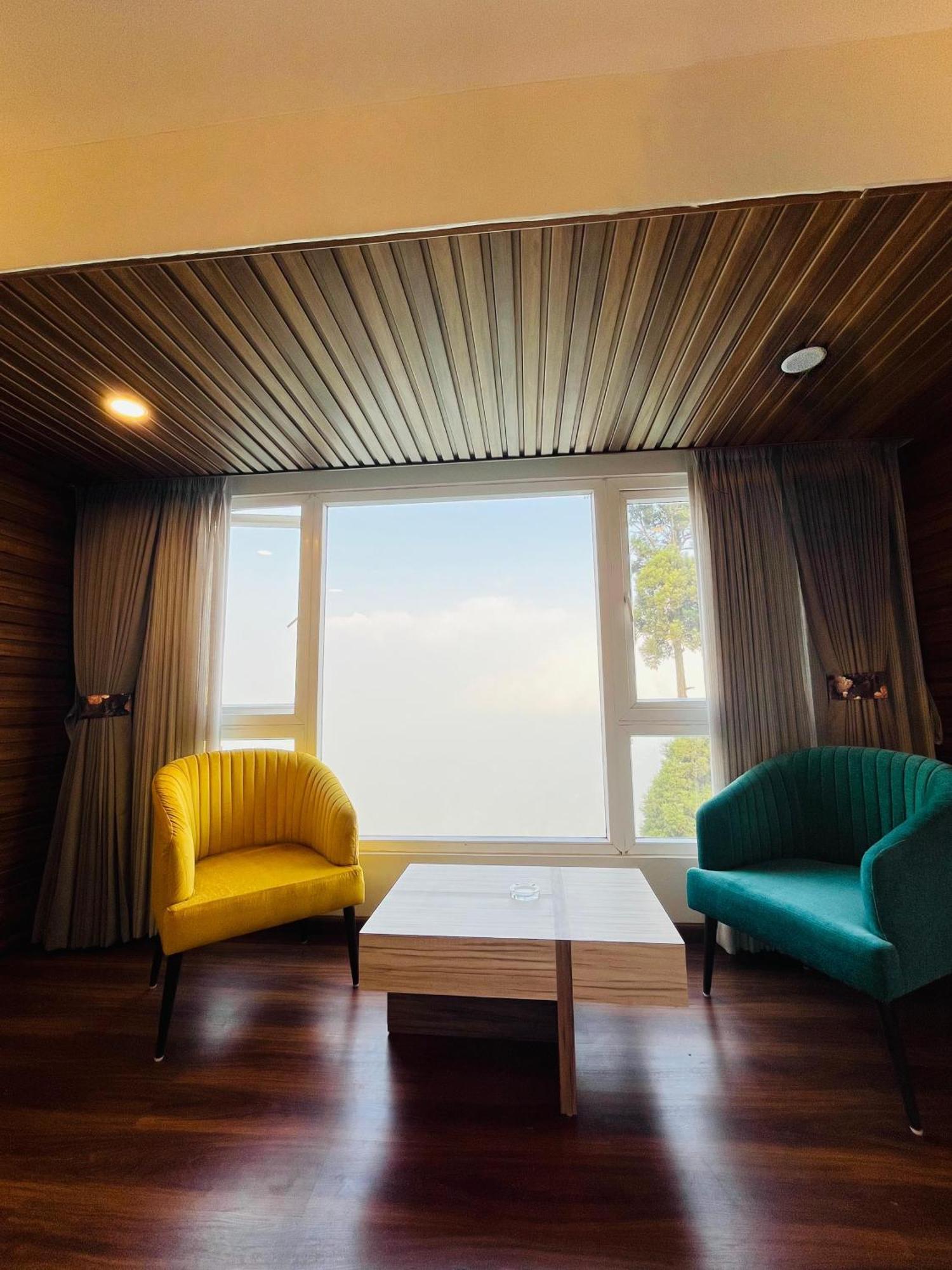 Luxury Stay At Hotel Broadway Boutique Mall Road Chowrasta Near Mahakal Temple Dárdžiling Exteriér fotografie