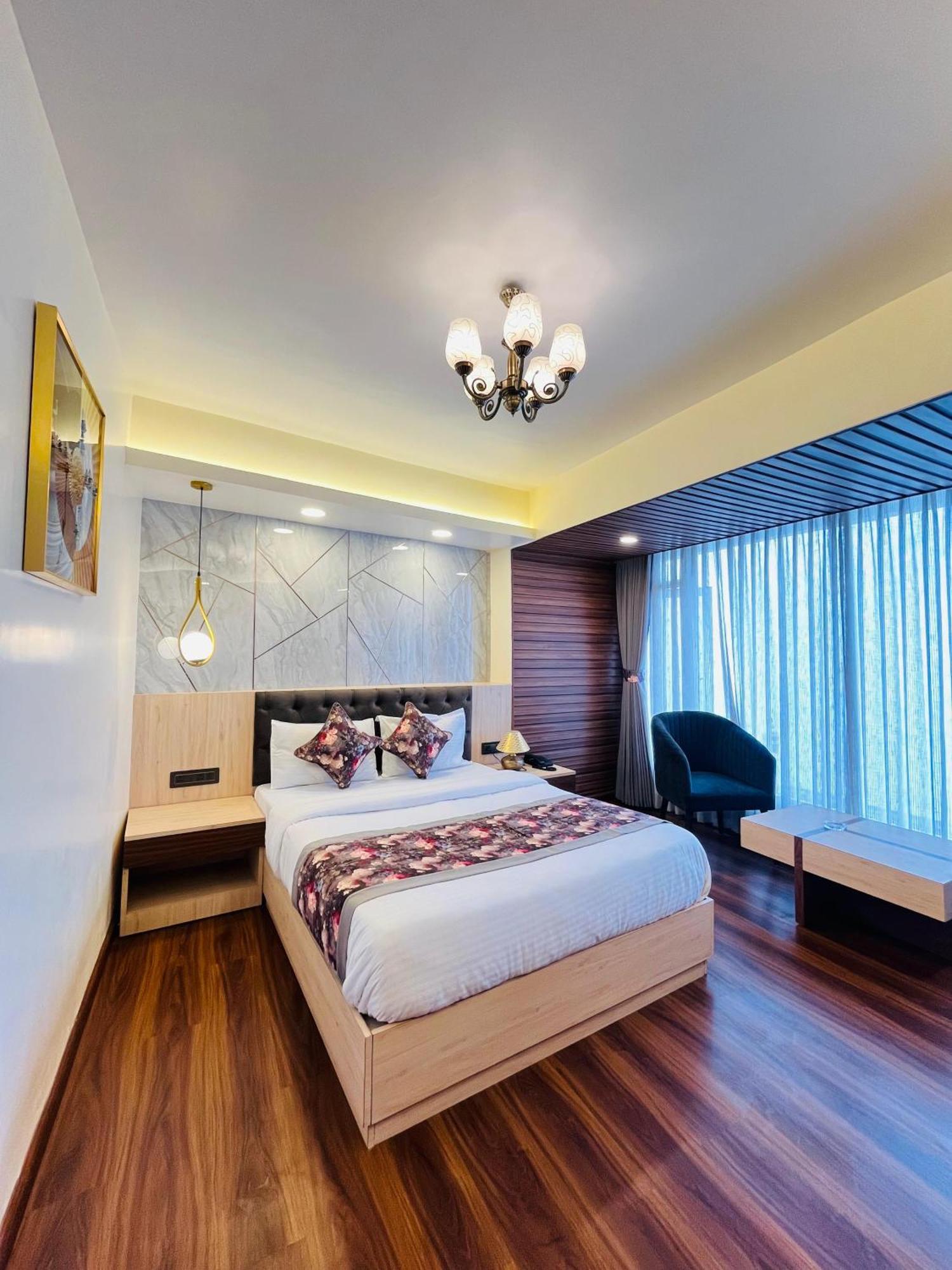Luxury Stay At Hotel Broadway Boutique Mall Road Chowrasta Near Mahakal Temple Dárdžiling Exteriér fotografie