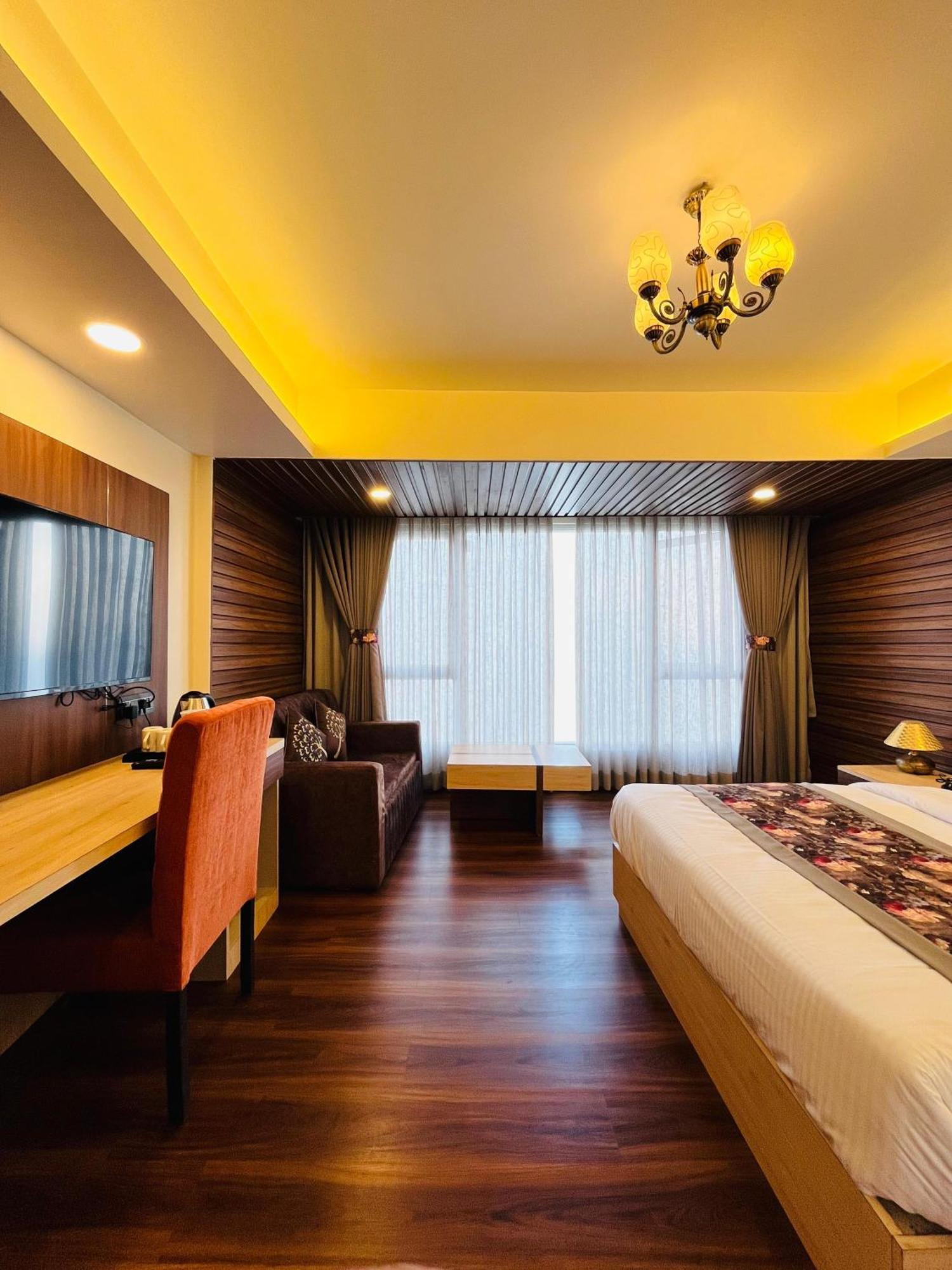 Luxury Stay At Hotel Broadway Boutique Mall Road Chowrasta Near Mahakal Temple Dárdžiling Exteriér fotografie