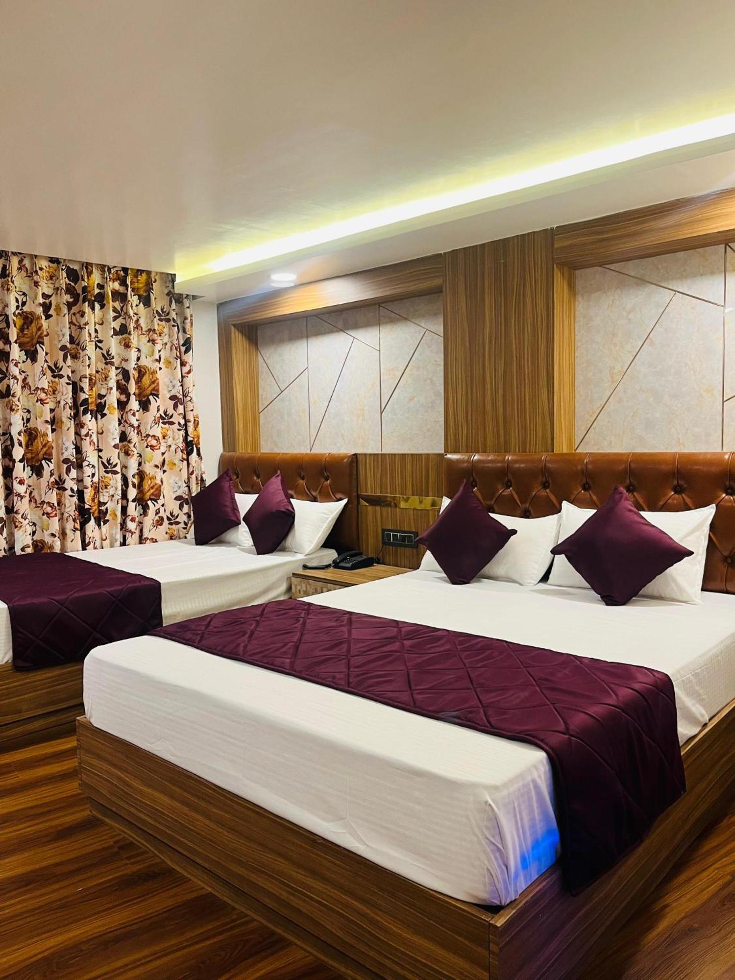 Luxury Stay At Hotel Broadway Boutique Mall Road Chowrasta Near Mahakal Temple Dárdžiling Exteriér fotografie