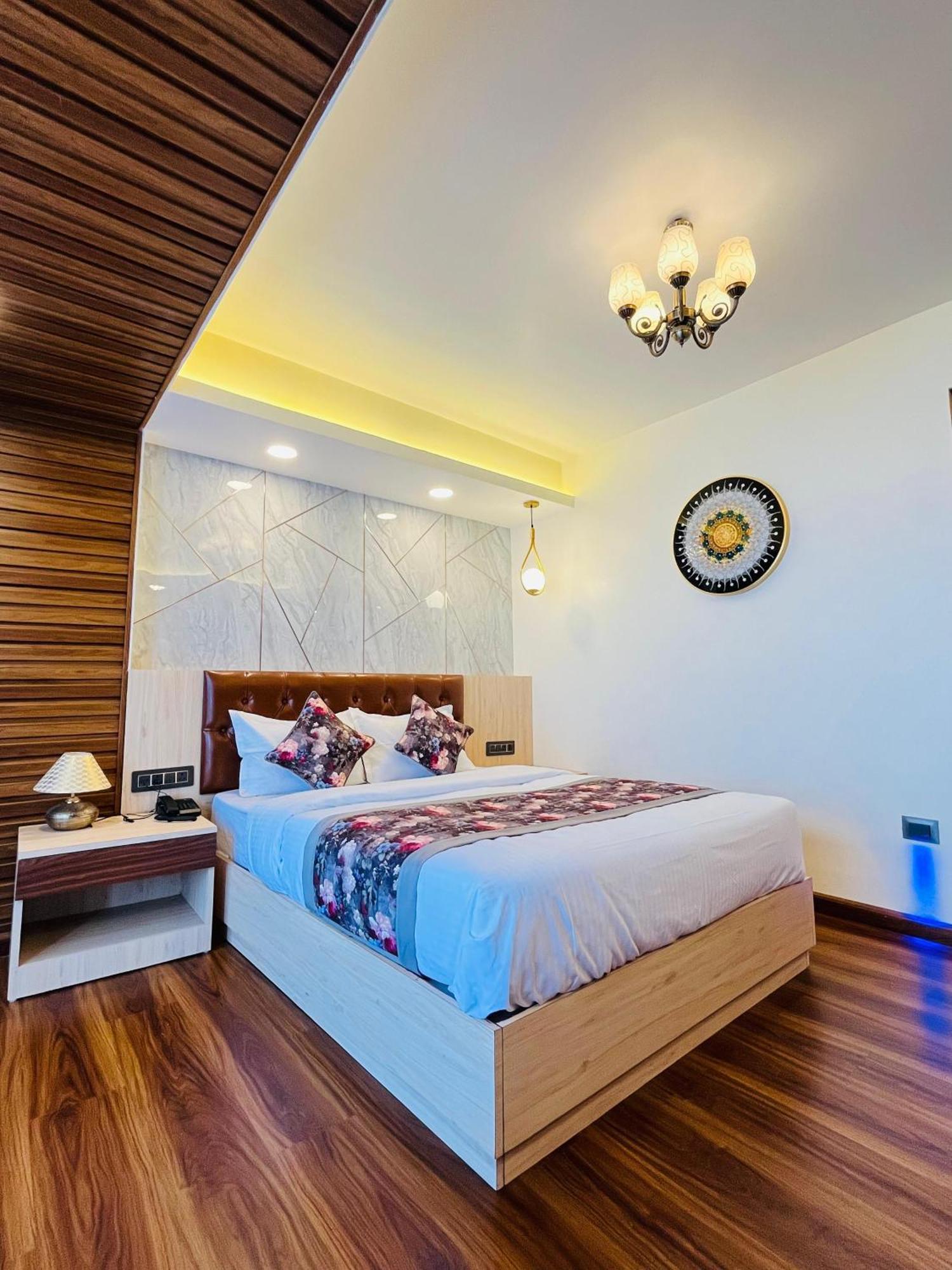 Luxury Stay At Hotel Broadway Boutique Mall Road Chowrasta Near Mahakal Temple Dárdžiling Exteriér fotografie