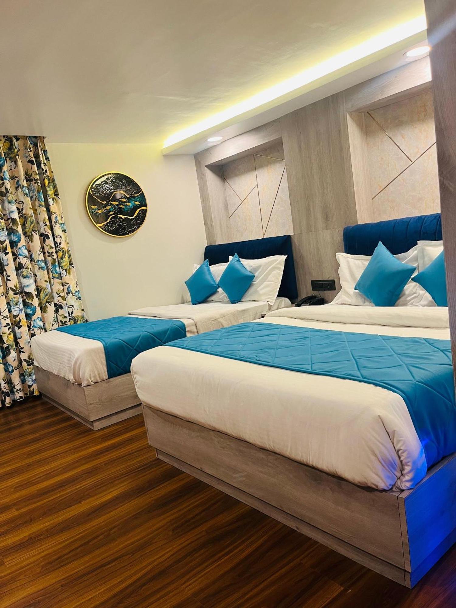 Luxury Stay At Hotel Broadway Boutique Mall Road Chowrasta Near Mahakal Temple Dárdžiling Exteriér fotografie