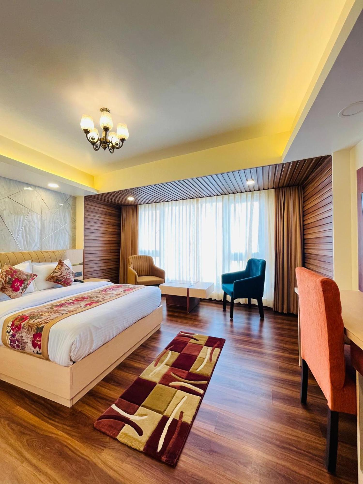 Luxury Stay At Hotel Broadway Boutique Mall Road Chowrasta Near Mahakal Temple Dárdžiling Exteriér fotografie