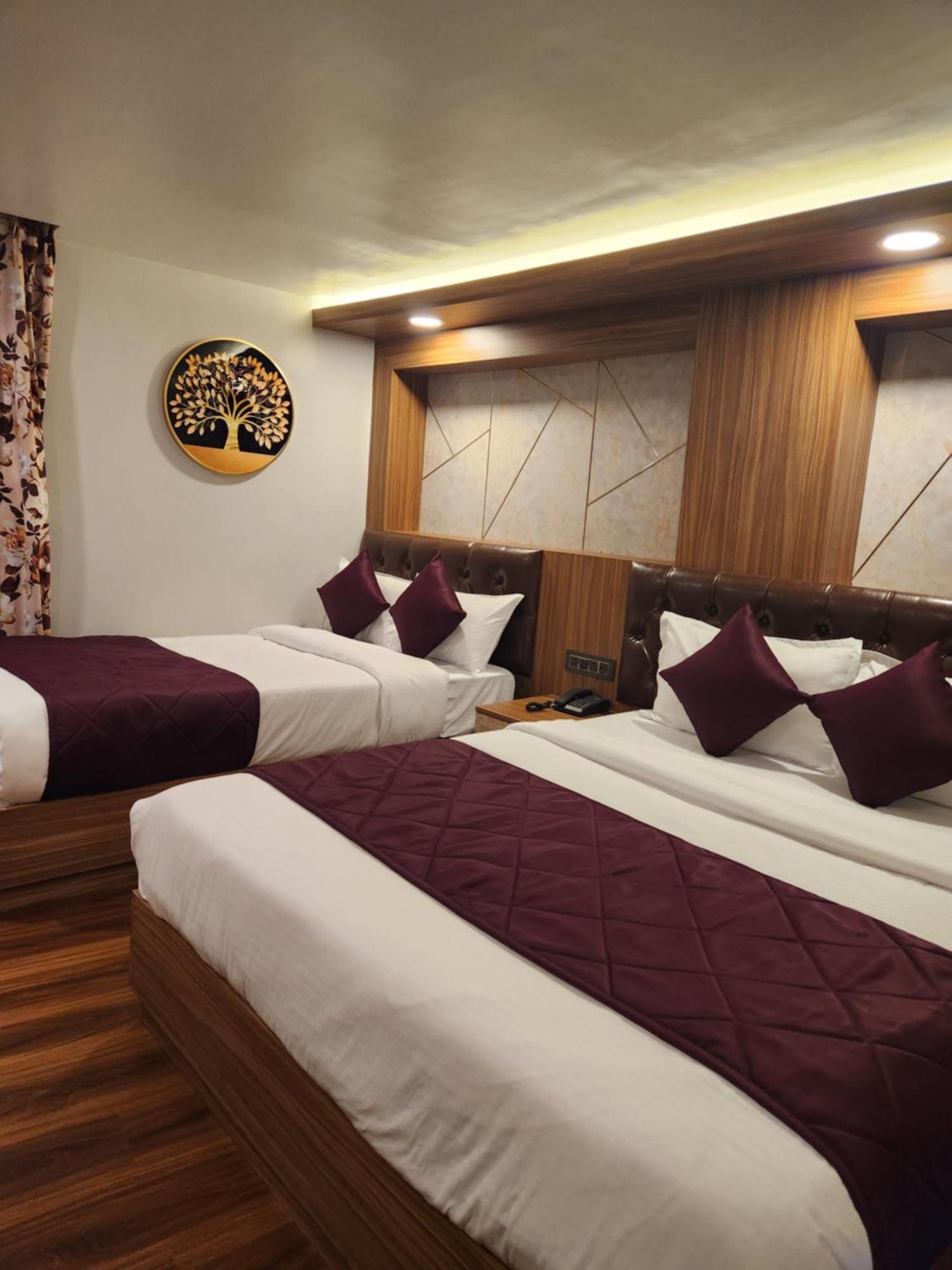 Luxury Stay At Hotel Broadway Boutique Mall Road Chowrasta Near Mahakal Temple Dárdžiling Exteriér fotografie