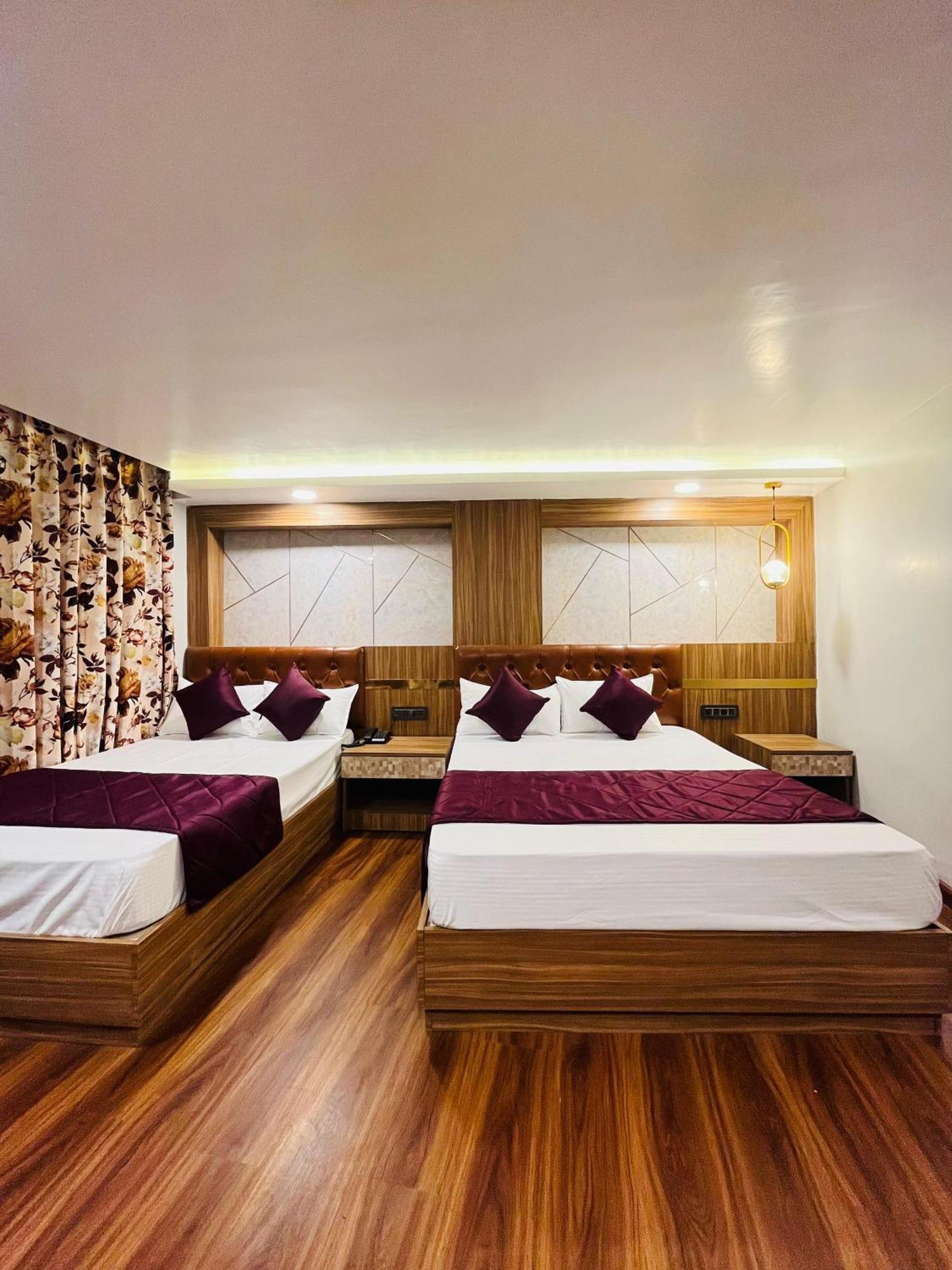 Luxury Stay At Hotel Broadway Boutique Mall Road Chowrasta Near Mahakal Temple Dárdžiling Exteriér fotografie