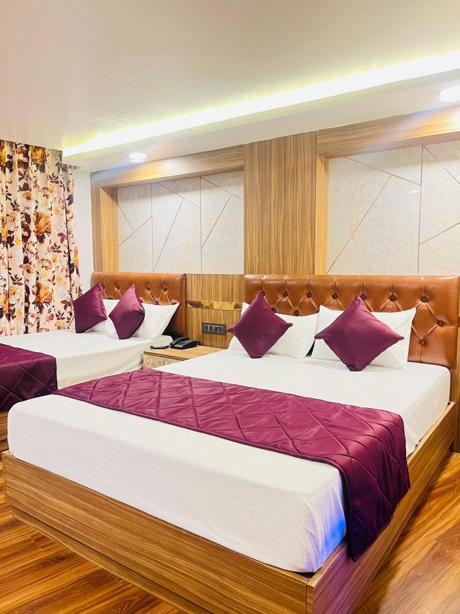 Luxury Stay At Hotel Broadway Boutique Mall Road Chowrasta Near Mahakal Temple Dárdžiling Exteriér fotografie
