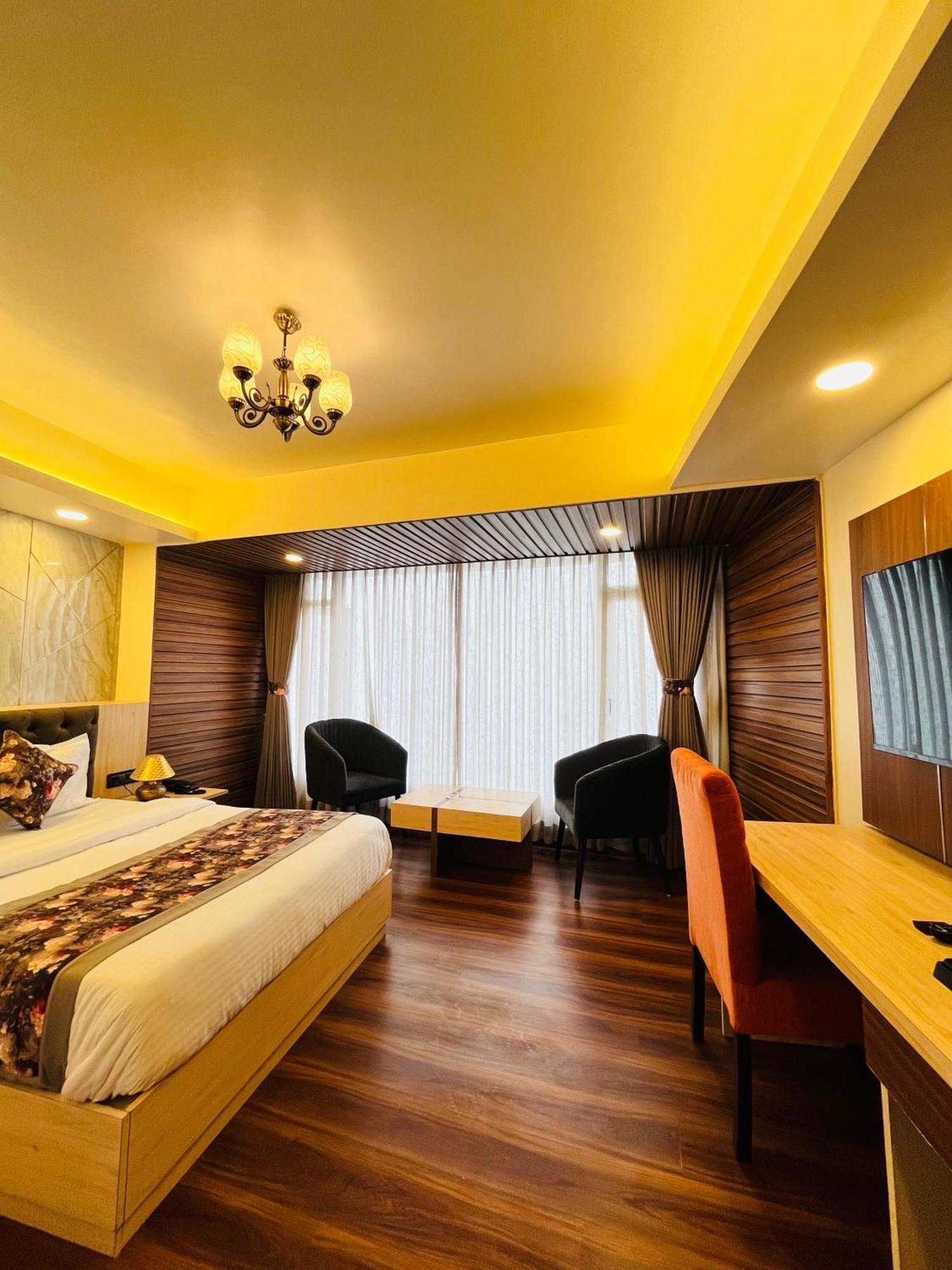 Luxury Stay At Hotel Broadway Boutique Mall Road Chowrasta Near Mahakal Temple Dárdžiling Exteriér fotografie