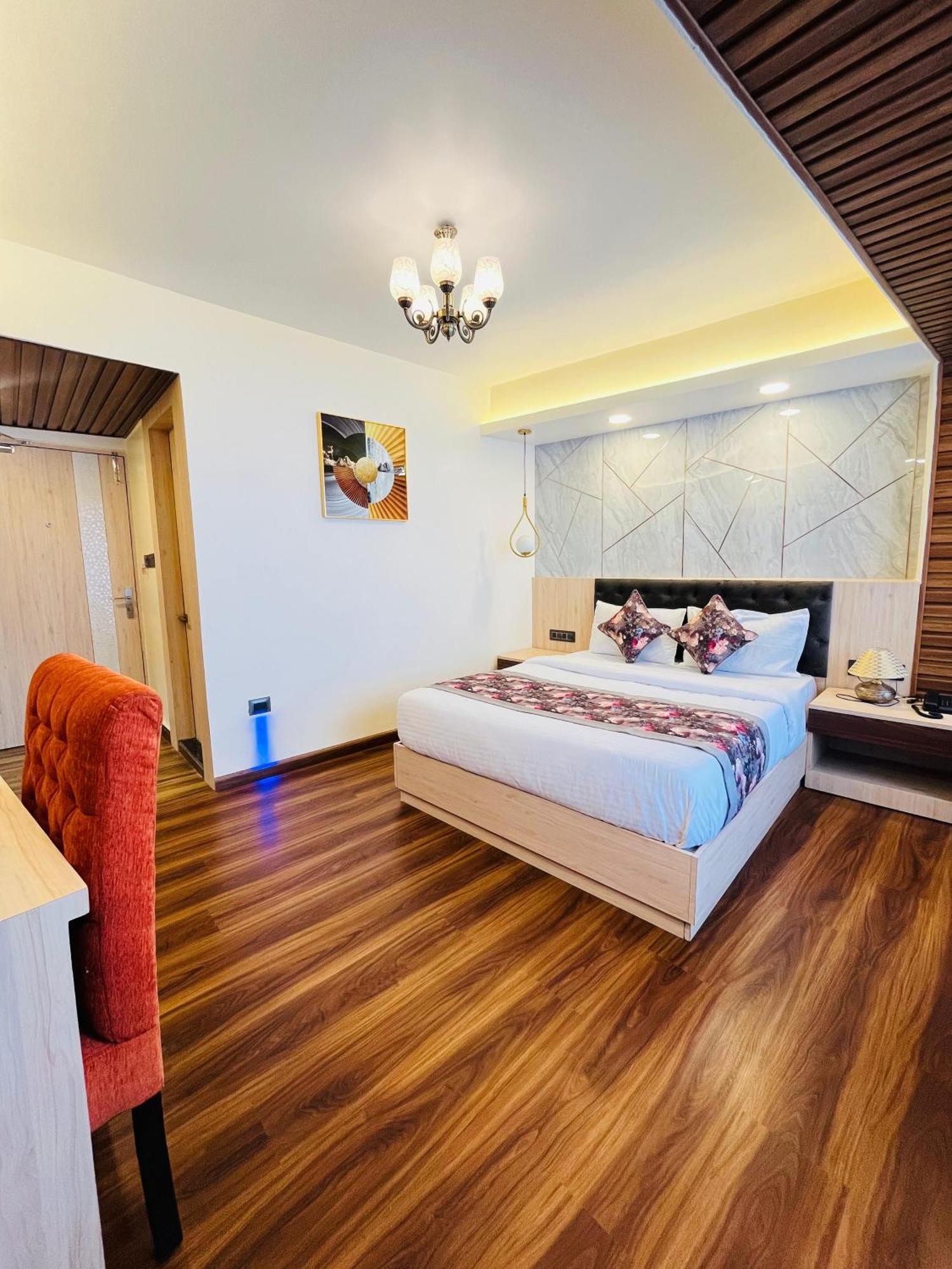 Luxury Stay At Hotel Broadway Boutique Mall Road Chowrasta Near Mahakal Temple Dárdžiling Exteriér fotografie
