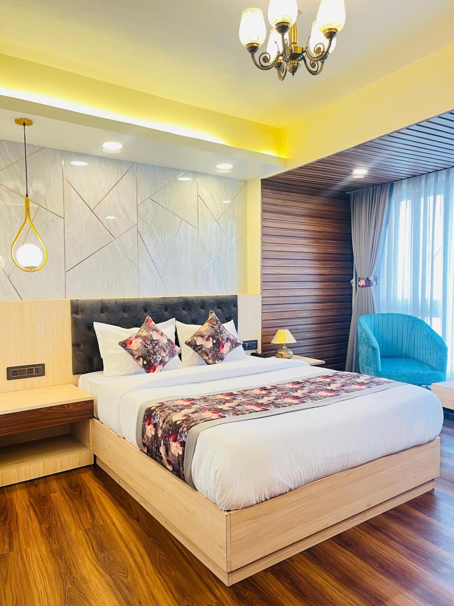 Luxury Stay At Hotel Broadway Boutique Mall Road Chowrasta Near Mahakal Temple Dárdžiling Exteriér fotografie
