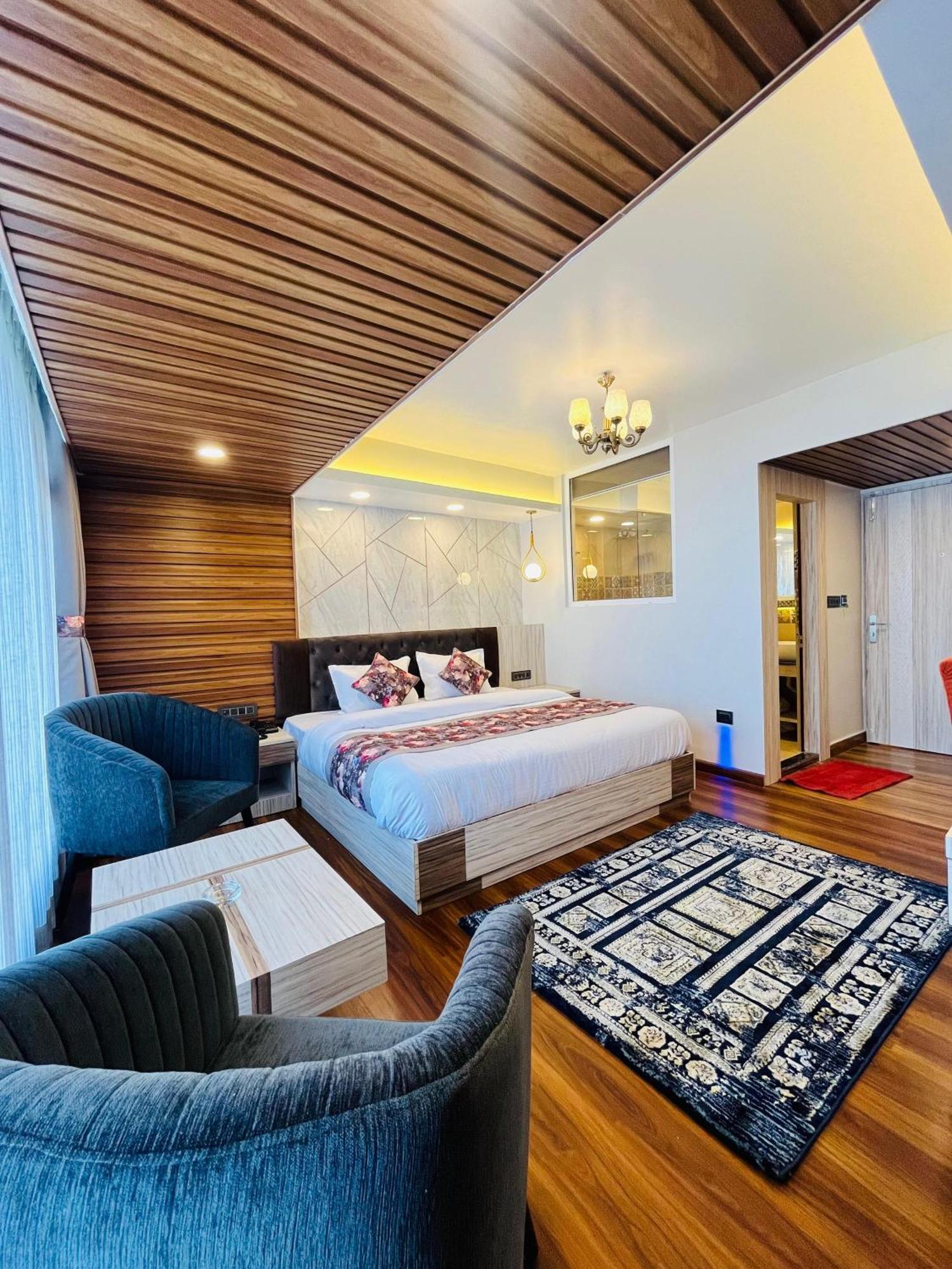 Luxury Stay At Hotel Broadway Boutique Mall Road Chowrasta Near Mahakal Temple Dárdžiling Exteriér fotografie